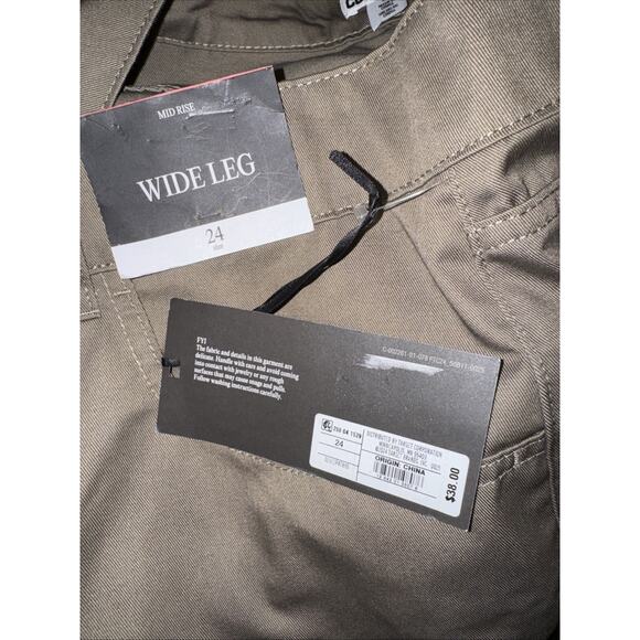 Future Collective Wide Leg Mid-Rise Olive Embellished Pants Size 24 - Picture 12 of 12